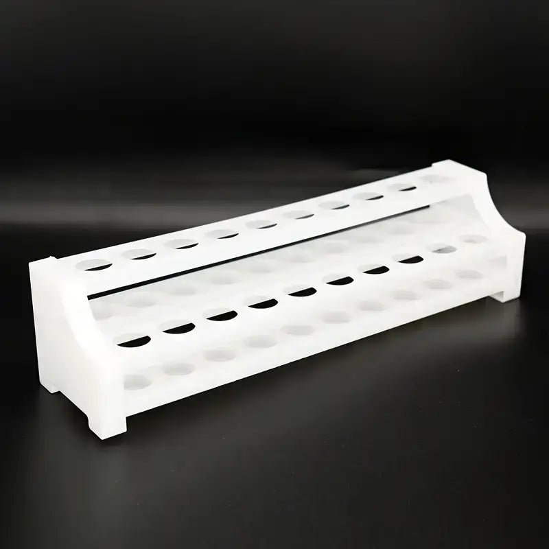 Compact wit buisrek met kleine reageerbuisjes